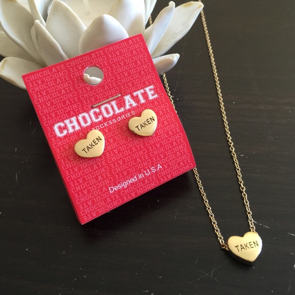 REMOVING TONIGHT Dainty "Taken" Heart Necklace Set - Picture 2 of 4
