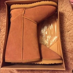 Tan ugg boots