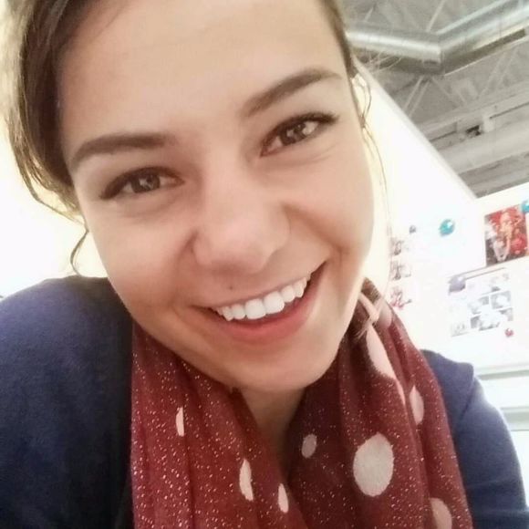 Meet your Posher, Larisa - Picture 1 of 1