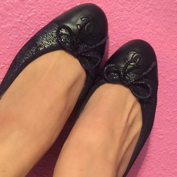 CHANEL FLATS