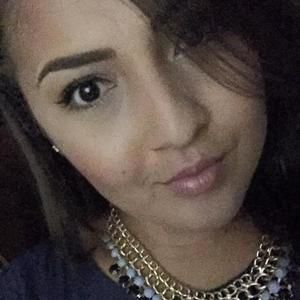 Meet your Posher, Aisha