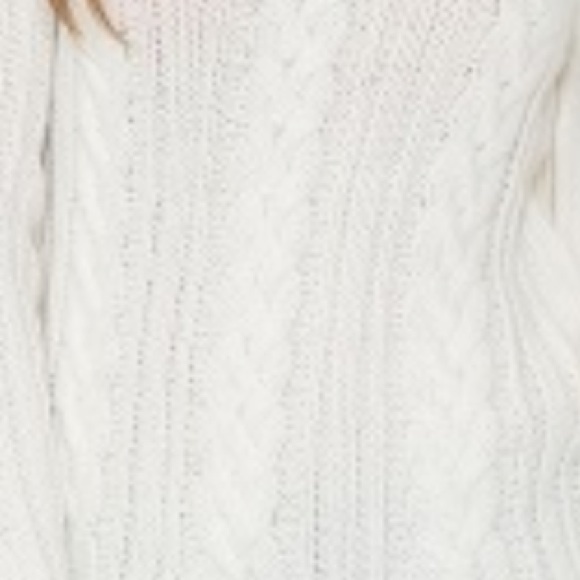 Gorgeous Open Shoulder Cable Knit Sweater - Picture 3 of 4