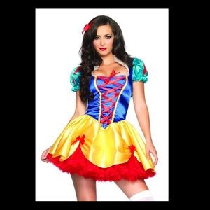 Leg avenue sexy snow white Halloween costume