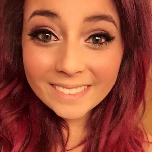 Meet your Posher, Janel