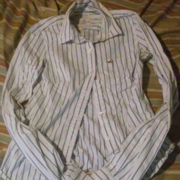 Hollister button up