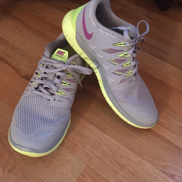 Nike  Shoes - Nike Free 5.0 light grey
