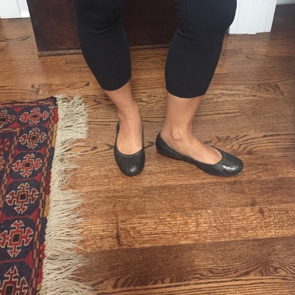 Vera Wang Lavender Collection Ballet Flats - Picture 4 of 4