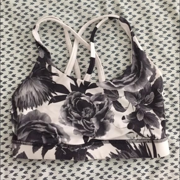 lululemon athletica Tops - Lululemon Razorback Bra