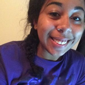 Meet your Posher, Mikayla