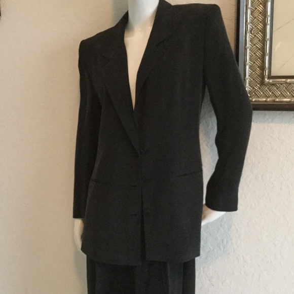 Pant suit