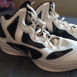 Nike Hyperfuse basketball shoes