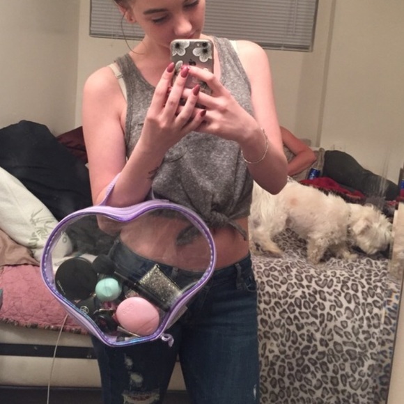 💙 Heart shaped bag💙 - Picture 3 of 4