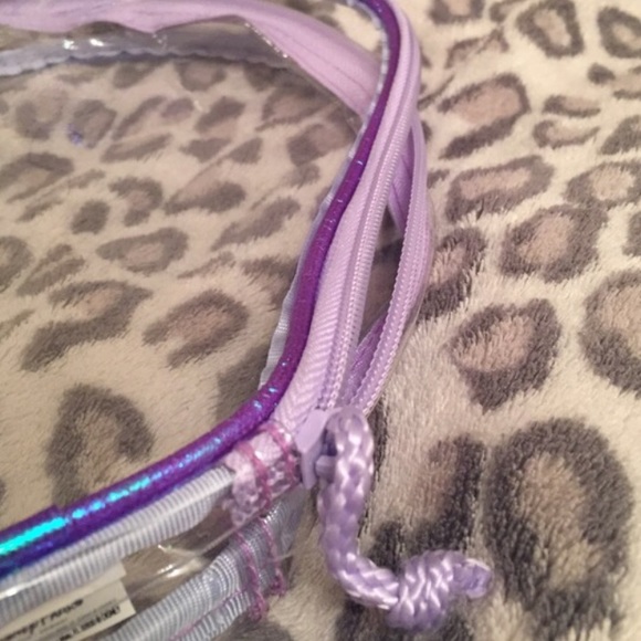 💙 Heart shaped bag💙 - Picture 4 of 4