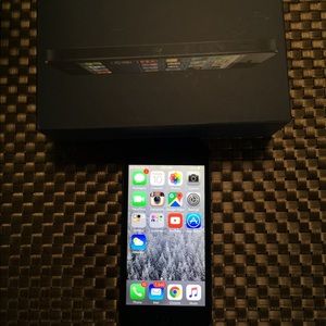 iPhone 5, 16GB, Factory Unclocked