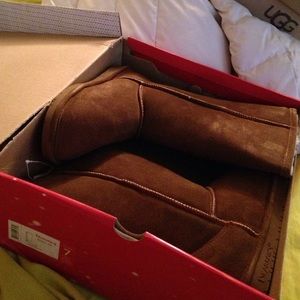 Bearpaw Emma tall boots.
