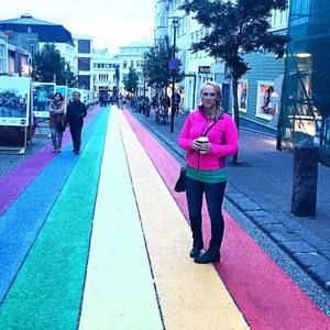 Meet your Posher, Ad