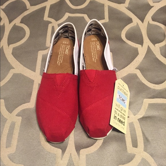 TOMS Red and White Classics 8.5