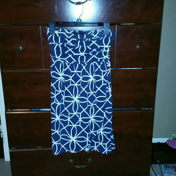 Strapless navy blue dress