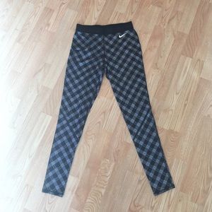 Nike leggings