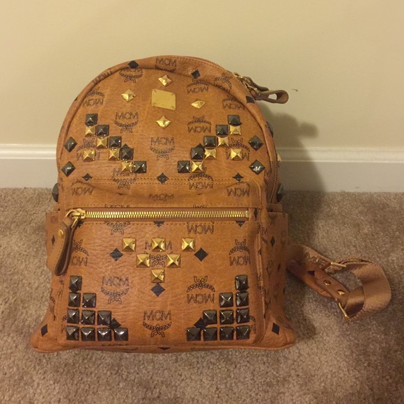 mcm small backpack - Picture 3 of 4