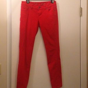 Red skinny jeans