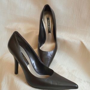 !! MUST GO !! NINE WEST Classic Pumps Brown