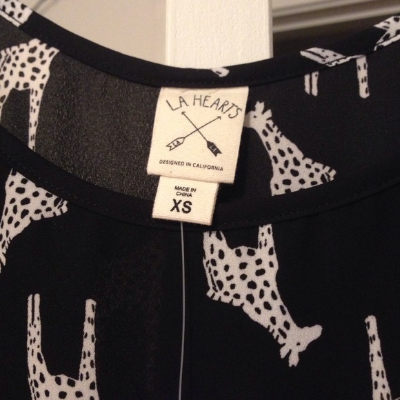 Giraffe Print LA Hearts Tank - Picture 2 of 2