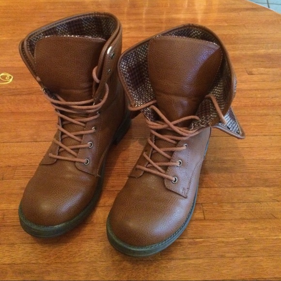 Size 7.5 Unionbay boots