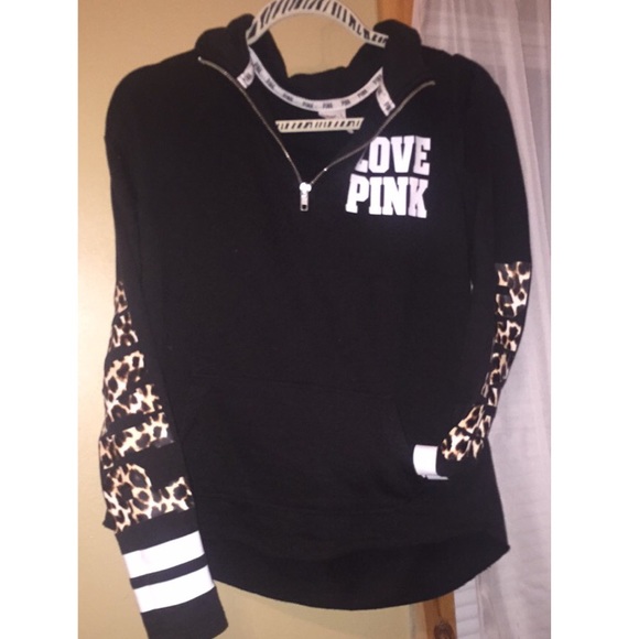 VS PINK Half Zip Up