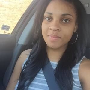 Meet your Posher, Breanna