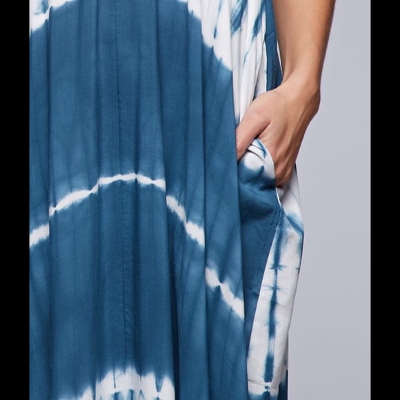 🌟Burn Out Maxi Dress🌟 - Picture 3 of 4