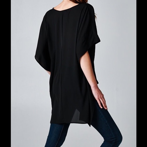 Oversized v neck black tunic - Picture 4 of 4