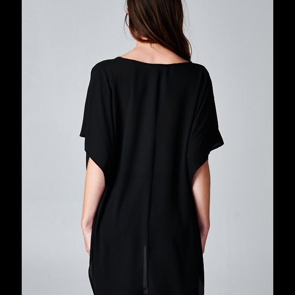 Oversized v neck black tunic - Picture 3 of 4