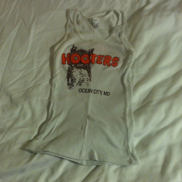 Hooter tank top