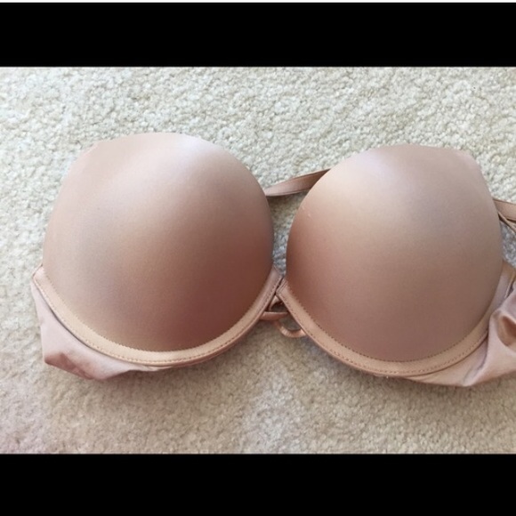 Victoria's Secret bombshell bra 32c