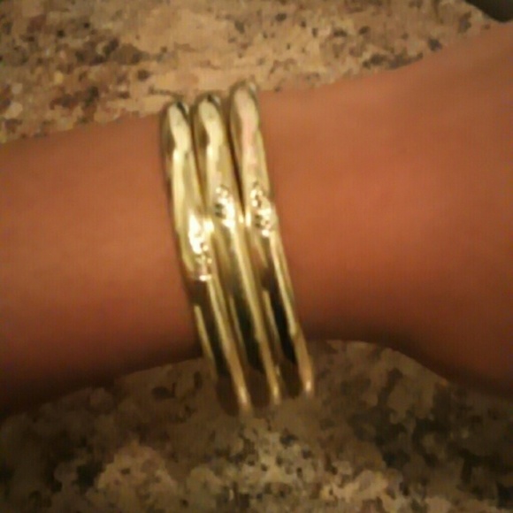 Vs PINK bracelets