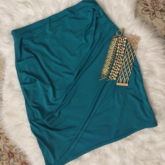 H&M teal skirt