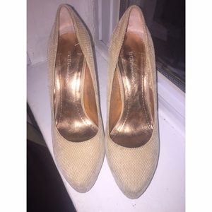 Bcbg heels !