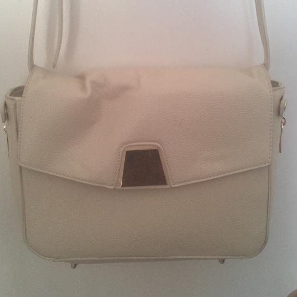 Cross body purse