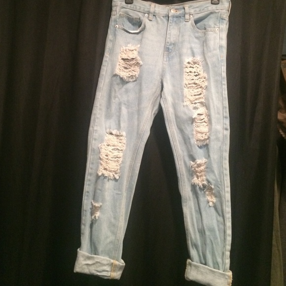Brandy Melville Pants - Brandy Melville BOYFRIEND ripped jeans!!