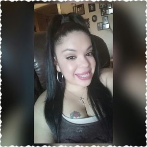 Meet your Posher, Yesenia