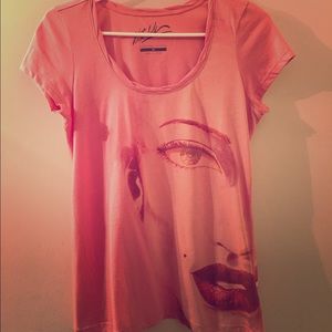 Vito Loli Design tee shirt. Surfer art style.