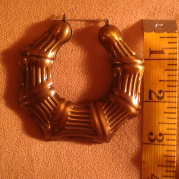 80's Style Earrings - Picture 4 of 4