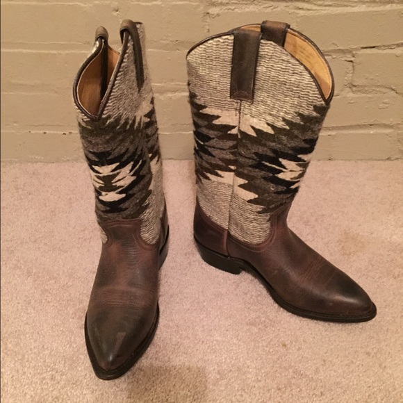 Frye Billy Pull On size 7.5