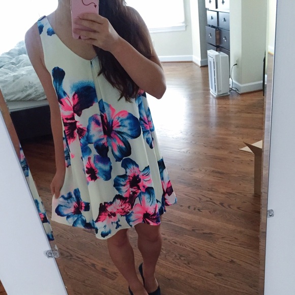 CLEAROUT SALE Blue and pink white floral cross back shift dress - Picture 3 of 5