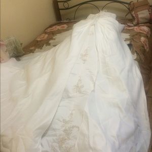 Wedding dress