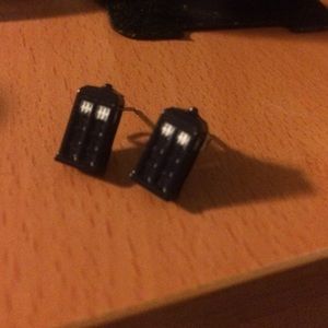 TARDIS Stud Earrings doctor who
