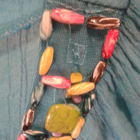 Pretty Blouse - Picture 3 of 4