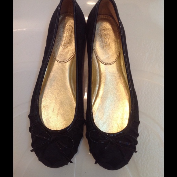 Coach flats