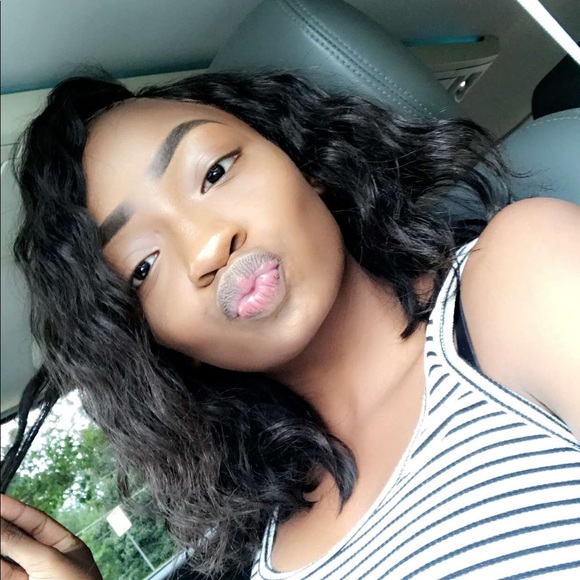 Meet your Posher, Kamira - Picture 1 of 1